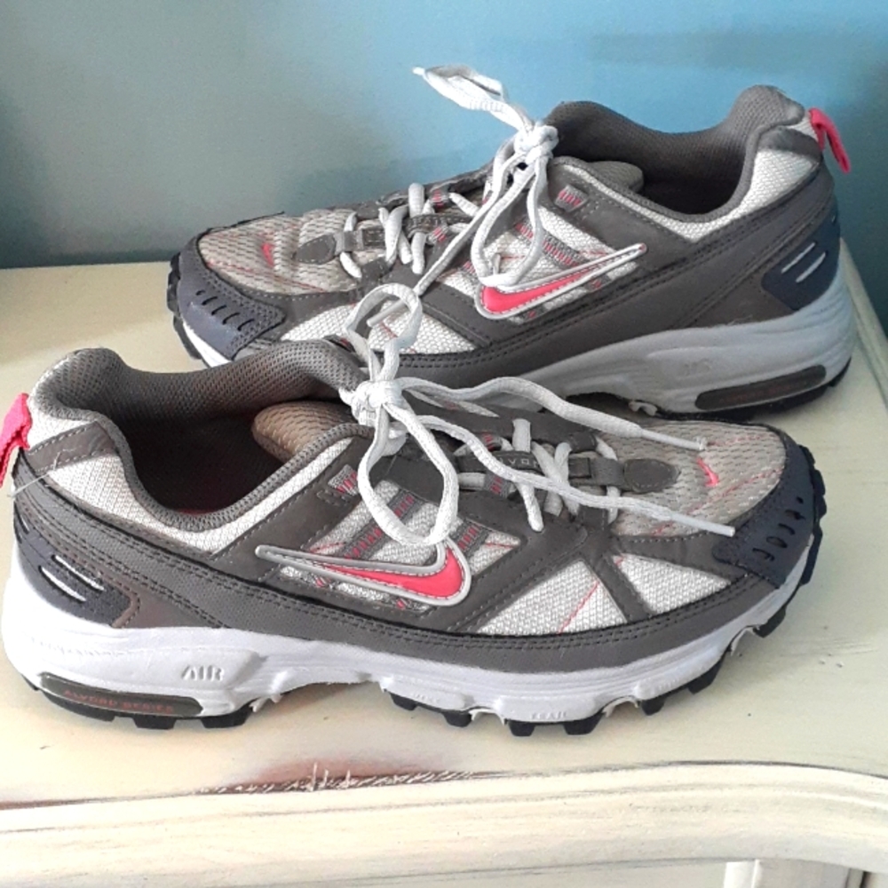 ^ Nike Air Alvord Series Trail Running Athletic Shoes